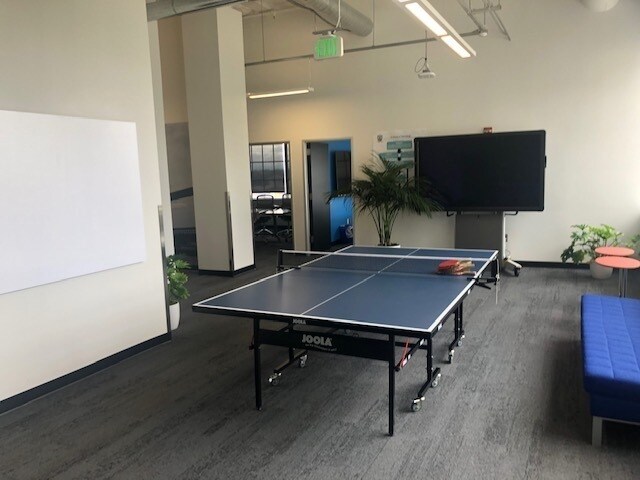 More Photos Of 2701 NW Vaughn St, Portland Office For Lease
