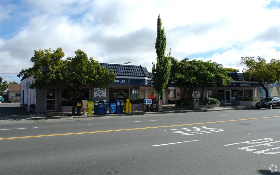 More Photos Of 630 Tennessee St, Vallejo Freestanding For Sale
