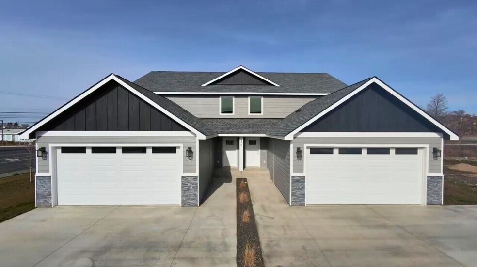 More Photos Of , Moses Lake Multifamily For Sale
