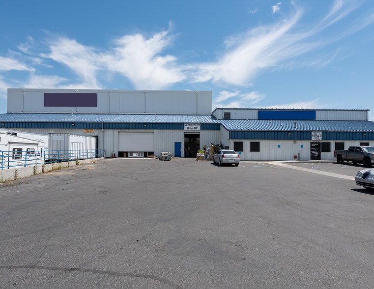 Primary Photo Of 1346 N Hickory Ave, Meridian Warehouse For Sale