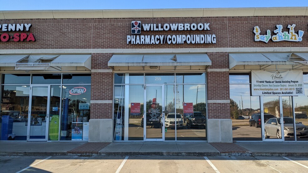 More Photos Of 8955 N Hwy 6, Houston Unknown For Lease