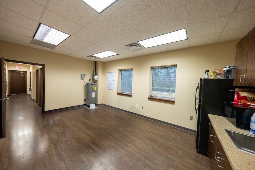 More Photos Of 1900 Golden Springs Rd, Anniston Lodge Meeting Hall For Sale