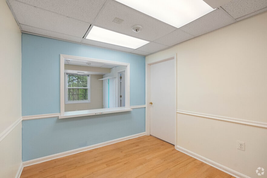 More Photos Of 4701 Randolph Rd, Rockville Medical For Lease