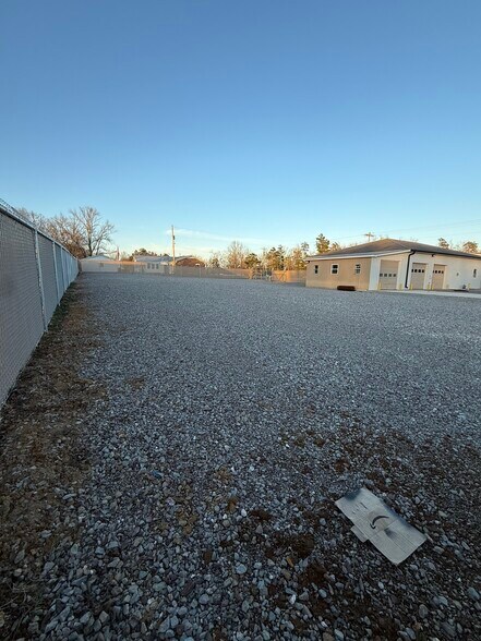 More Photos Of 5785 Tennessee 226, Savannah Flex For Lease