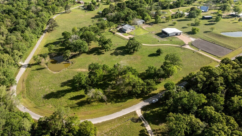 More Photos Of 2355 Jackson League Cir, Brenham Lodge Meeting Hall For Sale