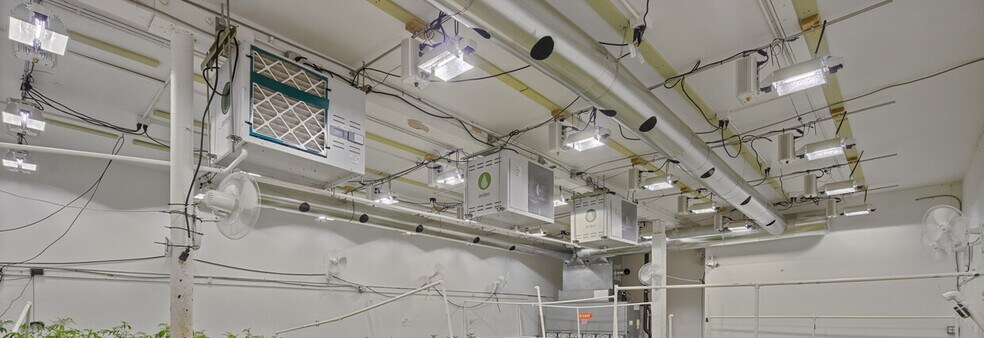 More Photos Of 1215 Wilbur St SE, Salem Service For Sale