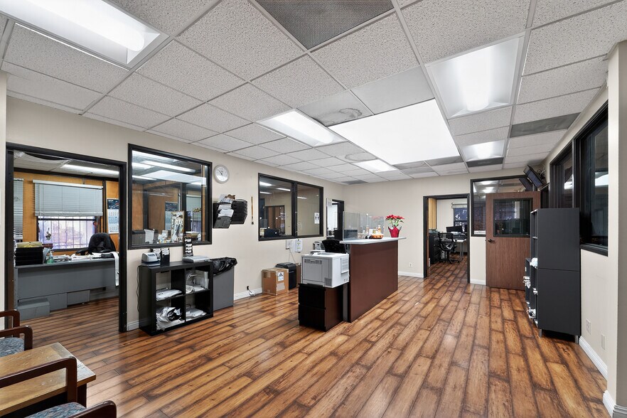 More Photos Of 752 S San Pedro St, Los Angeles Manufacturing For Sale