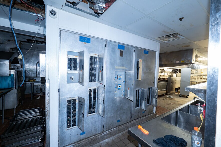 More Photos Of 6357 I 55 N, Jackson Restaurant For Lease