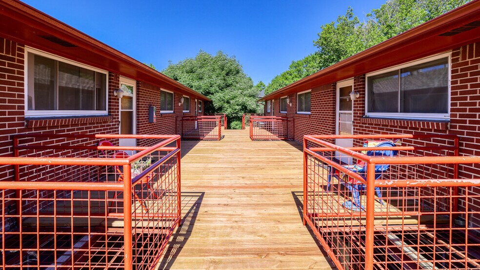 More Photos Of 225 Terry St, Longmont Apartments For Sale