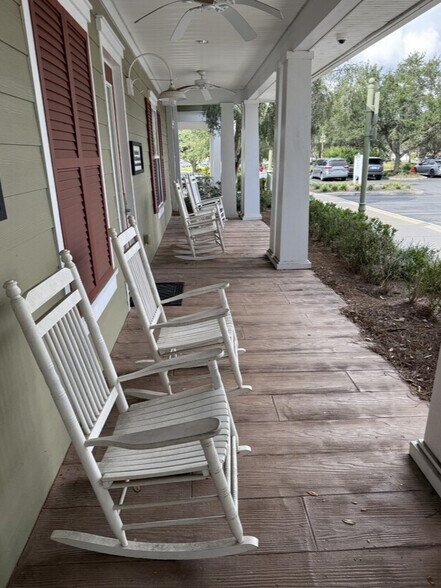 More Photos Of 910 Old Camp Rd, The Villages Medical For Sale