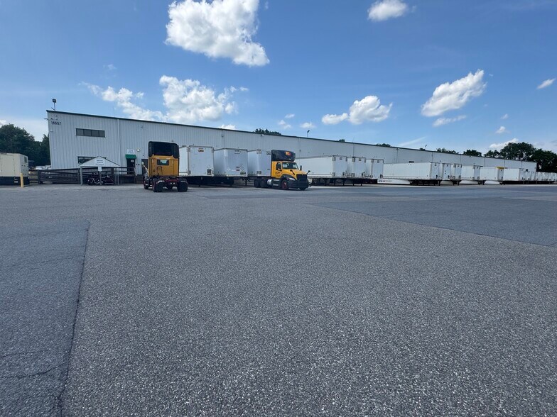 More Photos Of 14557 Industry Dr, Hagerstown Warehouse For Lease