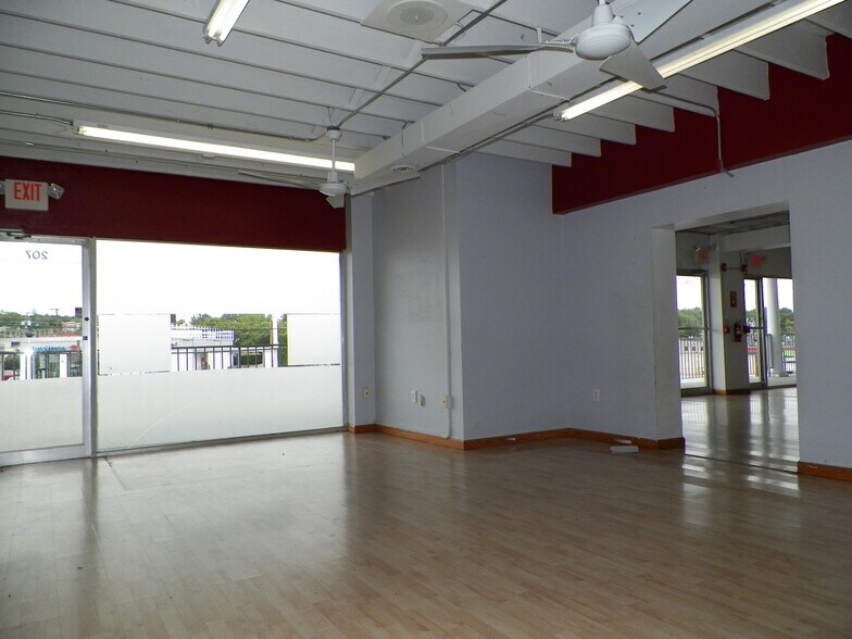 More Photos Of 1478 Atwood Ave, Johnston Unknown For Lease