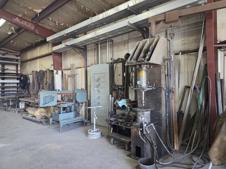 More Photos Of 37836 Highway 78, Grand View Industrial For Sale