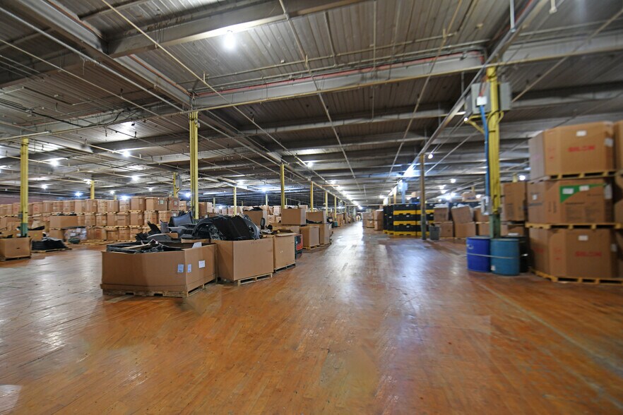 More Photos Of 4730 Ninety Six Hwy, Ninety Six Distribution For Sale