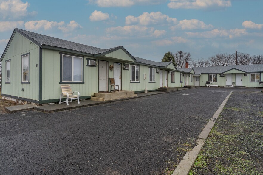 More Photos Of 68 W Hwy 28, Soap Lake Apartments For Sale