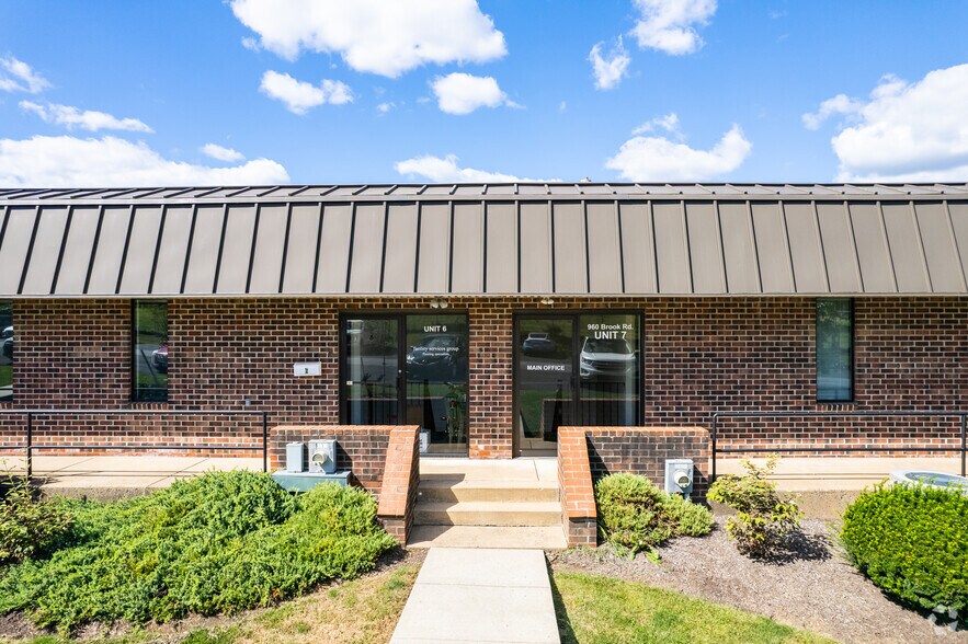 More Photos Of 960 Brook Rd, Conshohocken Light Distribution For Lease