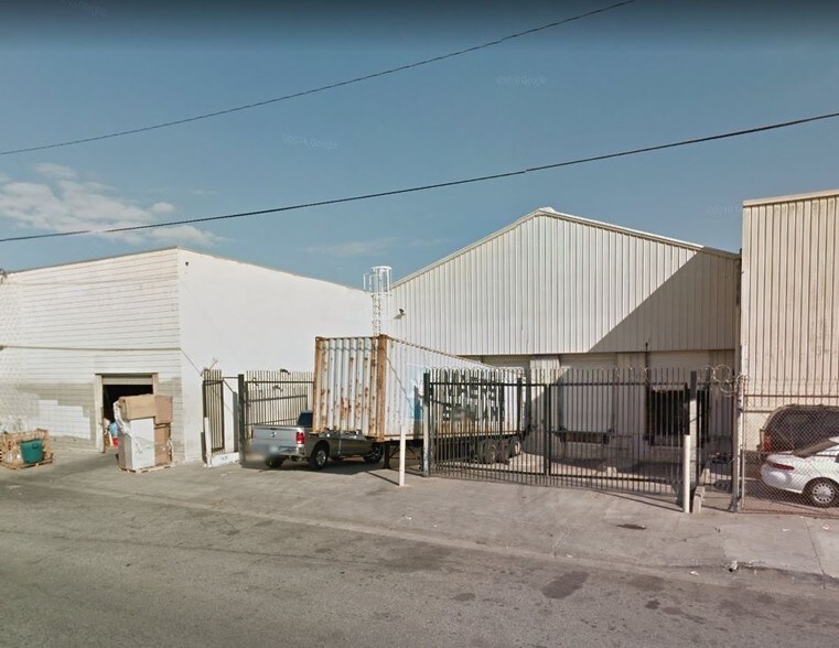 More Photos Of 2300-2320 N Alameda St, Compton Warehouse For Lease