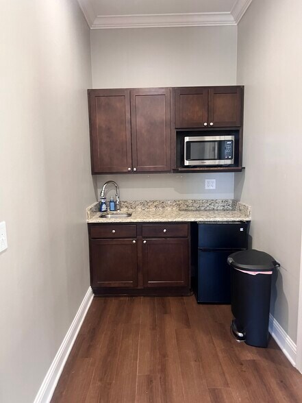 More Photos Of 4645 Wyndham Ln, Frisco Office For Lease