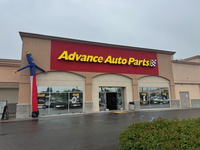 More Photos Of 568-618 S Mount Vernon Ave, San Bernardino Unknown For Lease