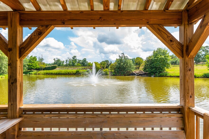 More Photos Of 565 Owens Gin Rd NE, Calhoun Lodge Meeting Hall For Sale