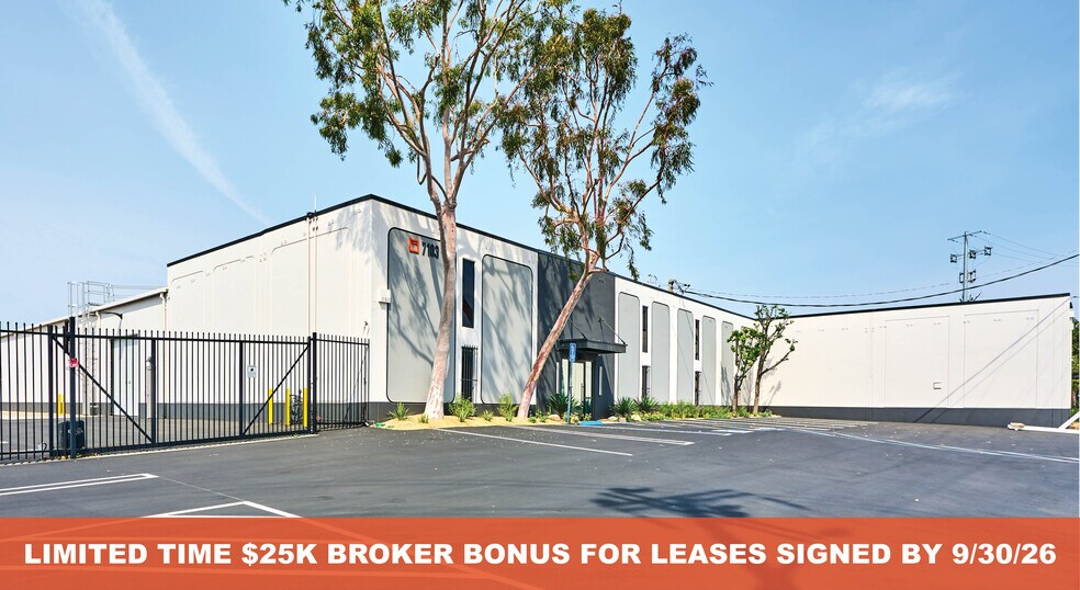 More Photos Of 7103 Fair Ave, North Hollywood Warehouse For Lease