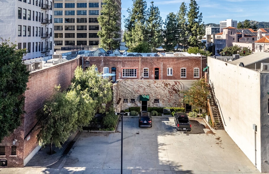 More Photos Of , Pasadena Office For Sale