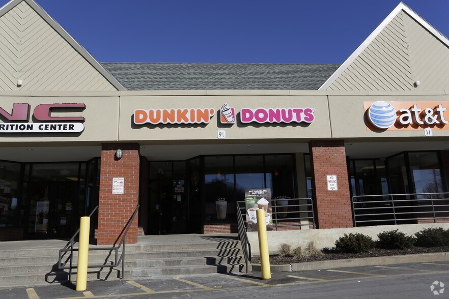 More Photos Of 3-21 Paradise Rd, Salem Unknown For Lease