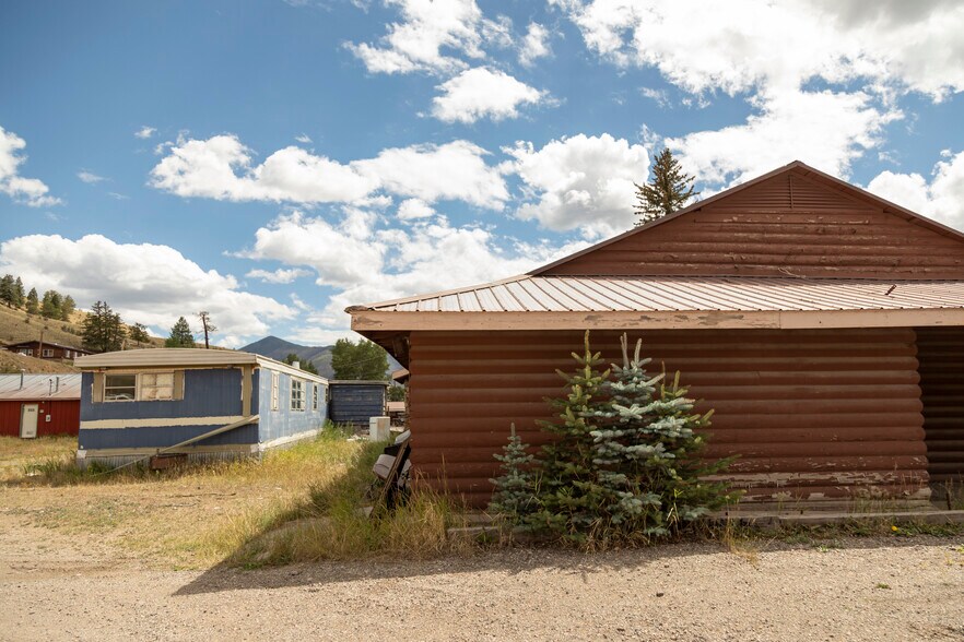 More Photos Of 704 La Garita St, Creede Restaurant For Sale
