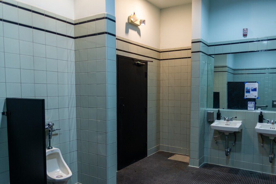 More Photos Of 336-338 Central Ave, Fillmore Storefront For Sale