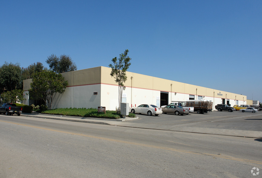 Primary Photo Of 612-628 Pacific Ave, Oxnard Manufacturing For Sale