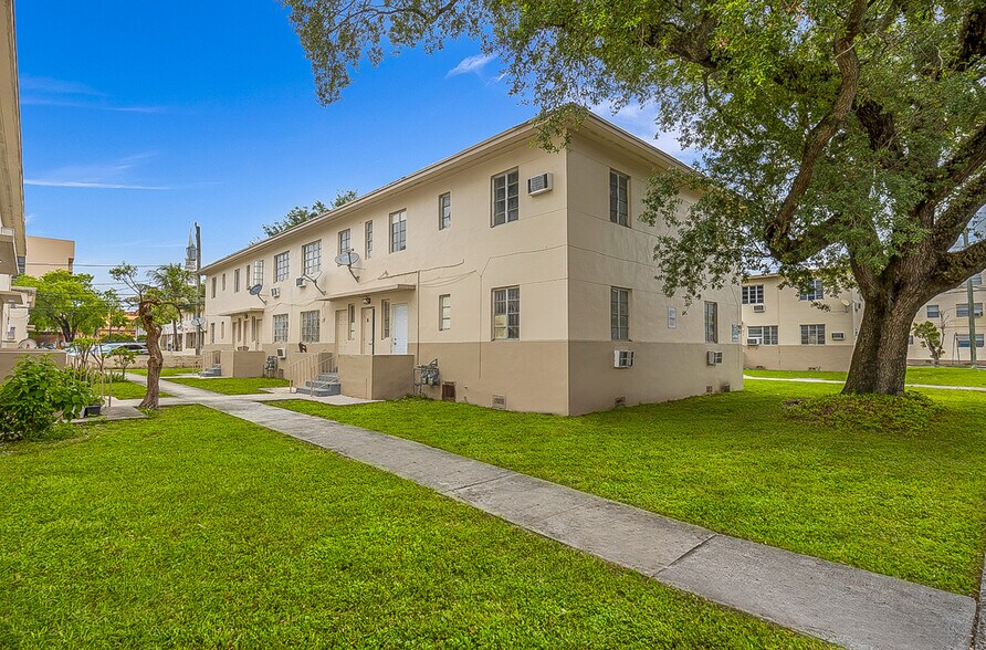 More Photos Of 931 SW 3rd St, Miami Apartments For Sale