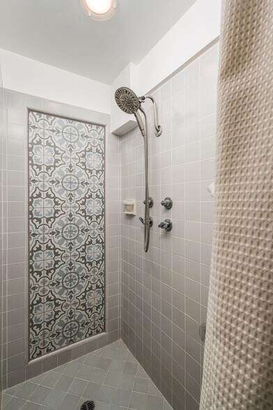 More Photos Of 440 Corona Del Mar, Santa Barbara Apartments For Sale