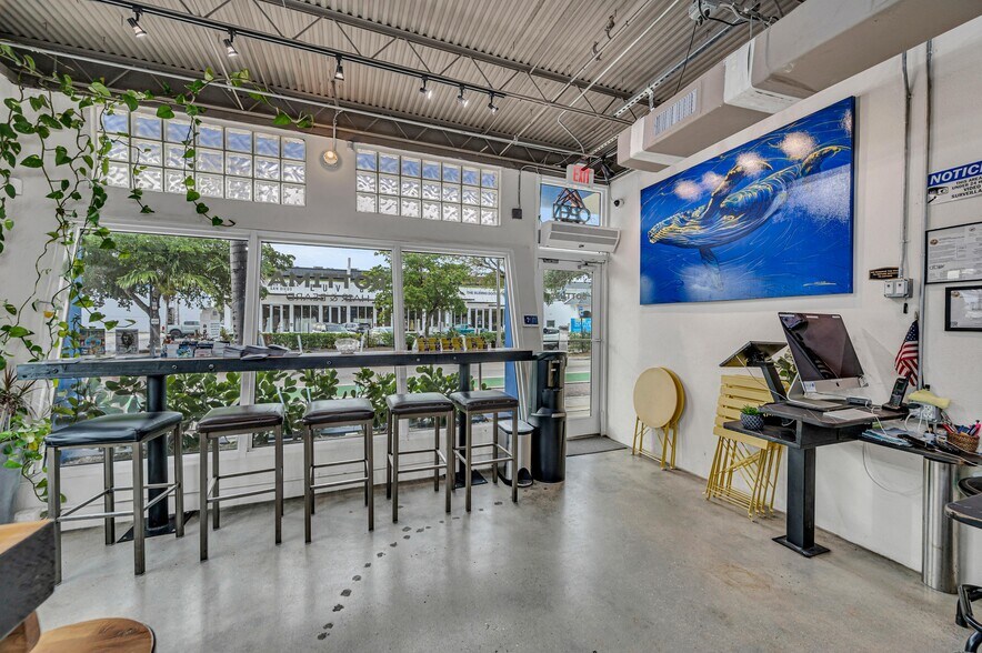More Photos Of 815 NE 13th St, Fort Lauderdale Freestanding For Sale