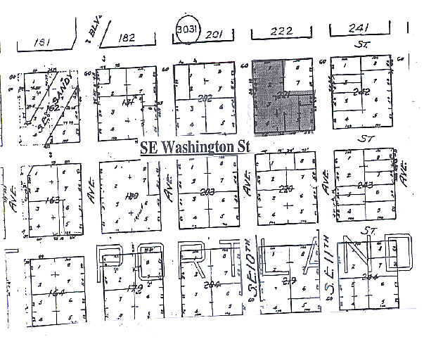 More Photos Of 1005 SE Washington St, Portland Service For Lease