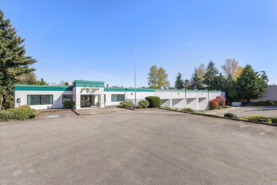 More Photos Of 21021 66th Ave W, Lynnwood Manufacturing For Sale