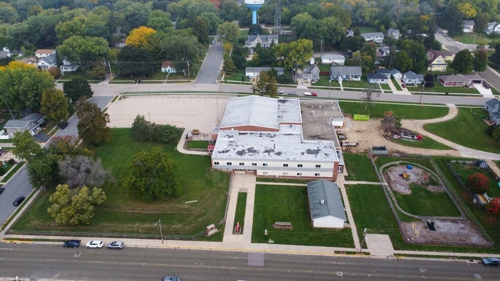 Primary Photo Of 520 E Holum St, Deforest Schools For Sale