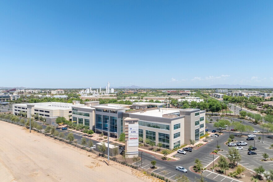More Photos Of 2625 W Geronimo Pl, Chandler Office For Lease
