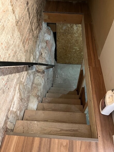 More Photos Of 763 S 4th St, Philadelphia Storefront Retail Office For Lease