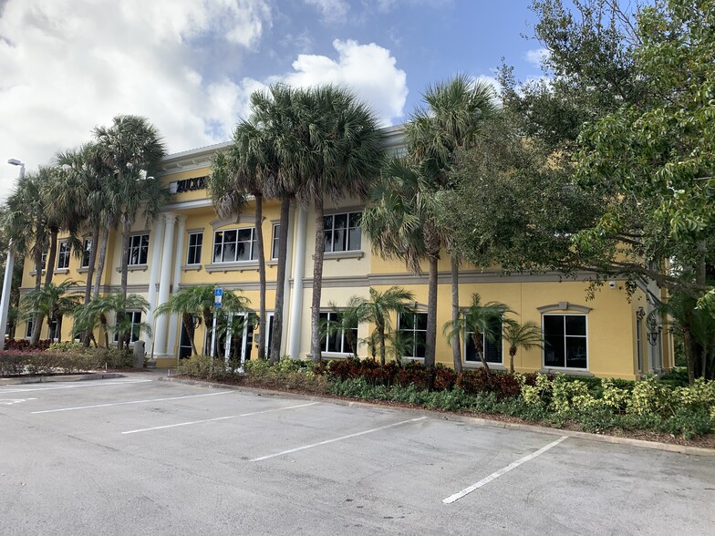 Primary Photo Of 6131 Lyons Rd, Coconut Creek Medical For Lease