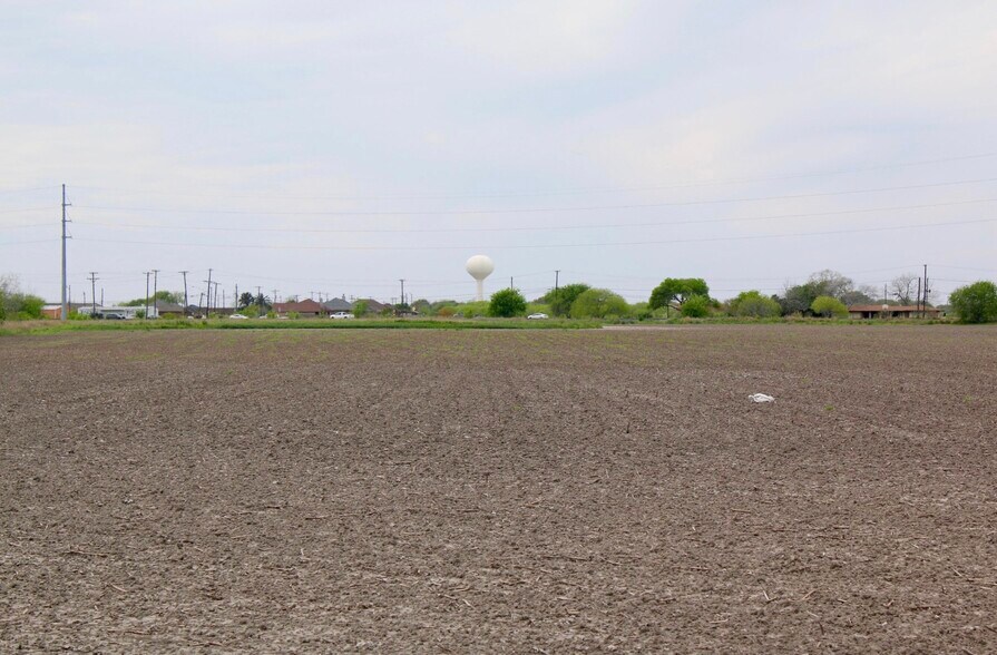 More Photos Of US Highway 77 Frontage, Robstown Land For Sale