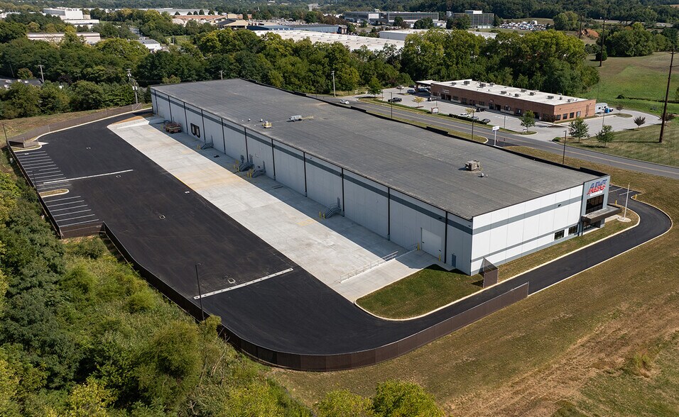 More Photos Of Kreider Dr, Middletown Light Manufacturing For Lease