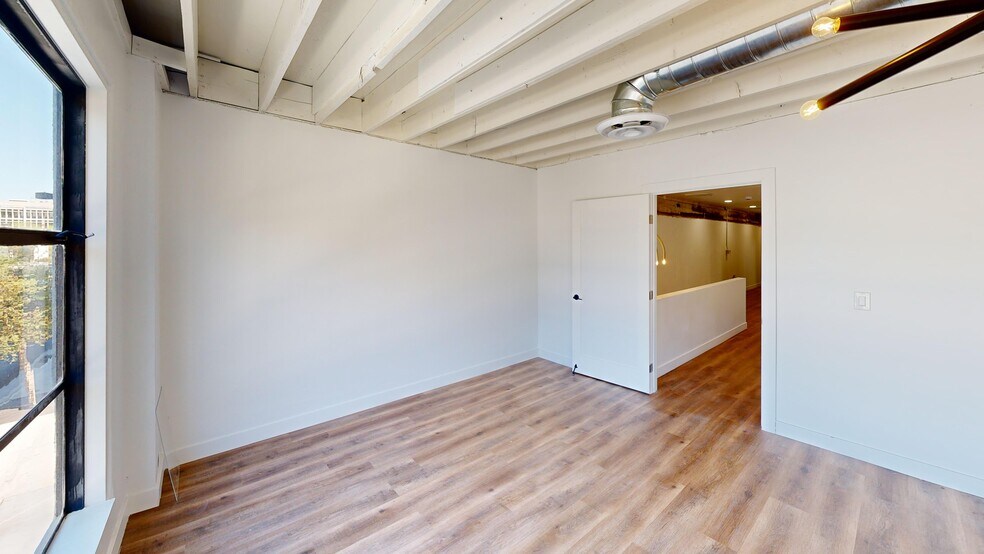 More Photos Of 511-515 Las Vegas Blvd S, Las Vegas Restaurant For Sale