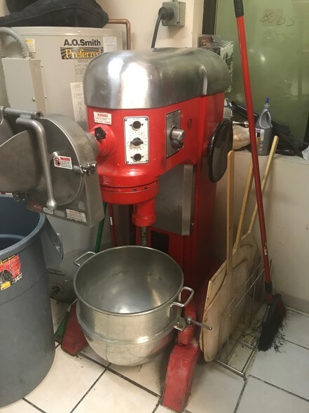 More Photos Of 12015-12033 Antioch Rd, Trevor Freestanding For Lease