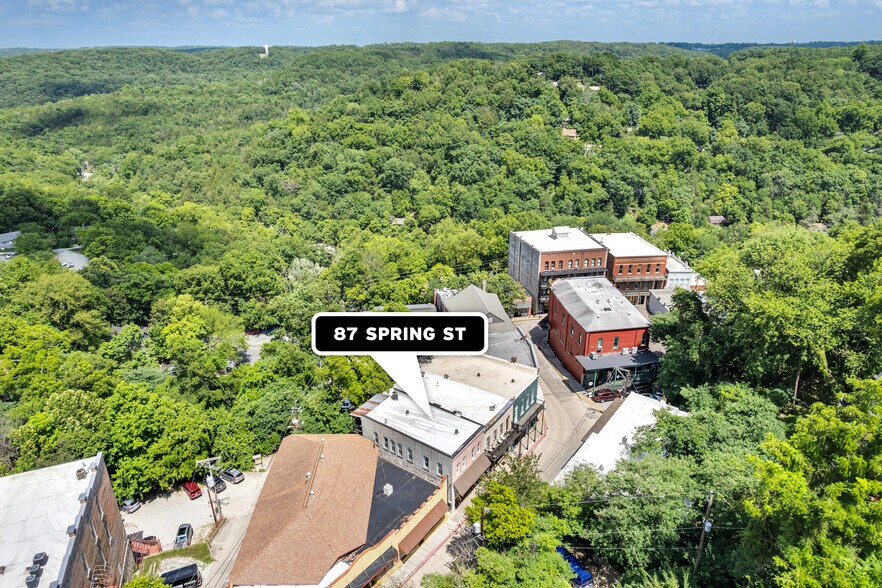 More Photos Of 87 Spring St, Eureka Springs Storefront Retail Residential For Sale