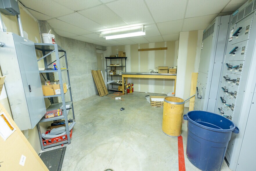 More Photos Of 800 SW 150 Hwy, Lee's Summit Office For Sale
