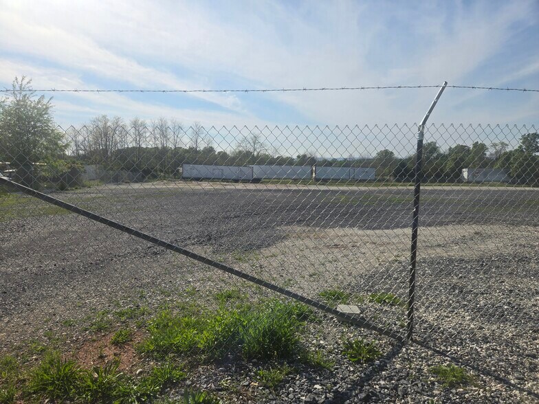 More Photos Of 3668 Baltimore Pike, Littlestown Land For Lease