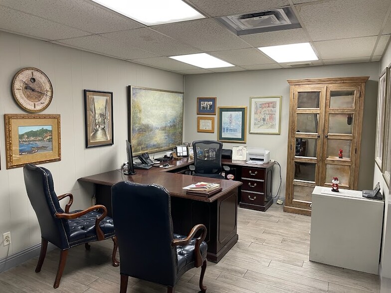 More Photos Of 6354 Warren Dr, Norcross Distribution For Sale