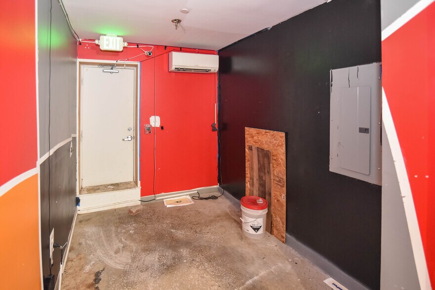 More Photos Of 2-4 E Preston St, Baltimore Apartments For Sale