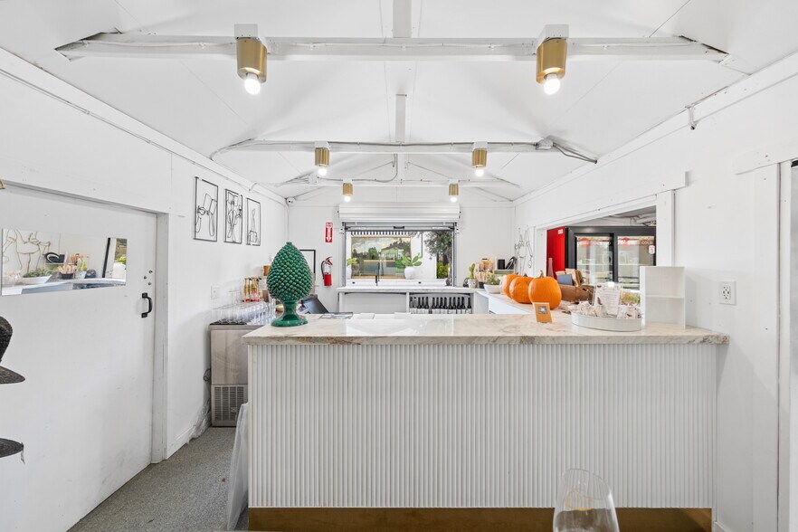 More Photos Of 41309 Avenida Biona, Temecula Winery Vineyard For Sale