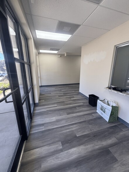 More Photos Of 3250 Harden St Ext, Columbia Medical For Lease